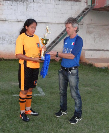 MÔNICA CAPITÃ